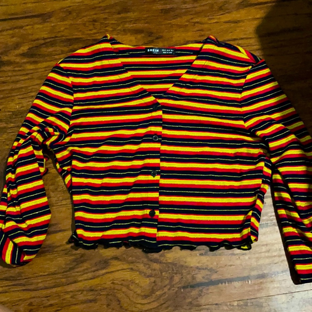 Long sleeve cropped shirt